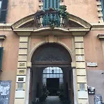 Colosseo House شقة *